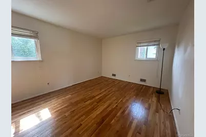 103 Wayne Street, Jericho, NY 11753 - Photo 8