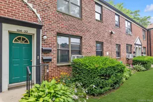 196-32 69th Ave, Fresh Meadows, NY 11365 - Photo 10