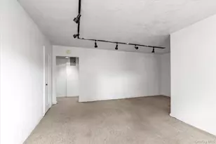 196-32 69th Ave, Fresh Meadows, NY 11365 - Photo 4