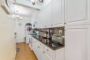 69-10 108th St, Forest Hills, NY 11375 - Photo 6