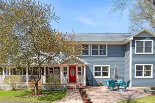 8 Oak Dr, New Windsor, NY 12553 - Photo 2