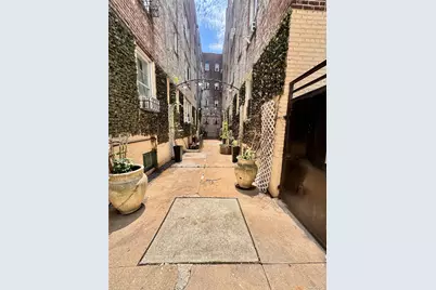 98-15 34th Ave, Corona, NY 11368 - Photo 28