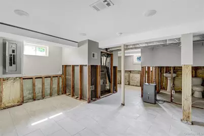 74 Delaware Road, Yonkers, NY 10710 - Photo 14