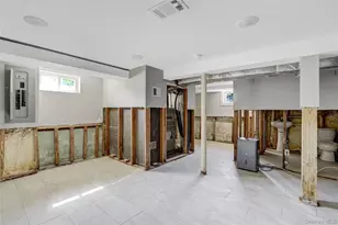 74 Delaware Rd, Yonkers, NY 10710 - Photo 14