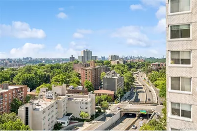3333 Henry Hudson Parkway #17D, Bronx, NY 10463 - Photo 18