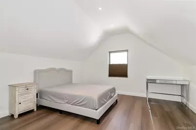 65 Oak Ridge Lane, Albertson, NY 11507 - Photo 16