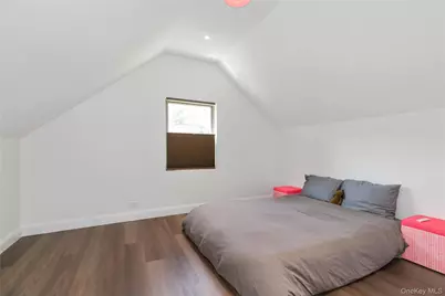 65 Oak Ridge Lane, Albertson, NY 11507 - Photo 18