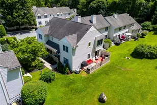 107 Cornwall Meadows Ln, Patterson, NY 12563 - Photo 2