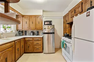 228 Saddle River Rd, Airmont, NY 10952 - Photo 14