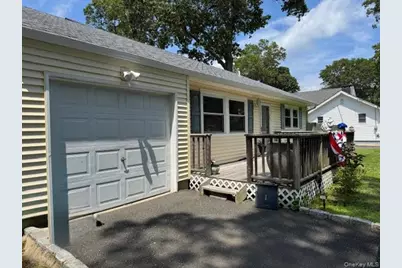 47 Midway Street, Patchogue, NY 11772 - Photo 2