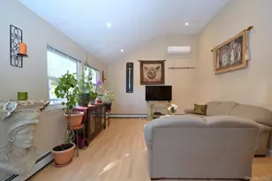 47 Midway St, Patchogue, NY 11772 - Photo 14