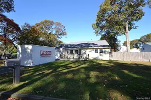 47 Midway St, Patchogue, NY 11772 - Photo 4