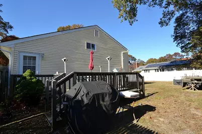 47 Midway Street, Patchogue, NY 11772 - Photo 6