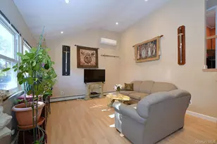 47 Midway St, Patchogue, NY 11772 - Photo 12