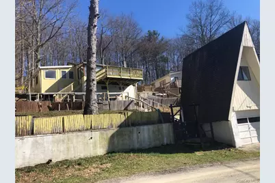 35 Lake Claire Drive, Middletown, NY 10940 - Photo 2