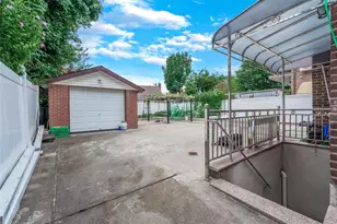 56-40 Francis Lewis Blvd, Bayside, NY 11364 - Photo 18