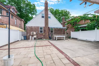 5640 Francis Lewis Boulevard, Bayside, NY 11364 - Photo 20