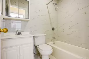 105-51 Remington St, Jamaica, NY 11435 - Photo 26