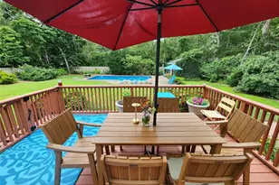 122 Lewis Rd, East Quogue, NY 11942 - Photo 10