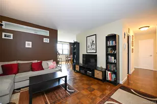 6120 Grand Central Pkwy, Forest Hills, NY 11375 - Photo 6