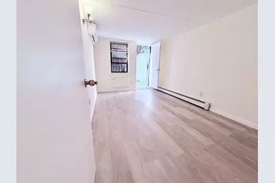 143-53 Barclay Avenue #A9, Flushing, NY 11355 - Photo 2