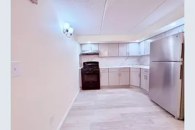 143-53 Barclay Avenue #A9, Flushing, NY 11355 - Photo 8