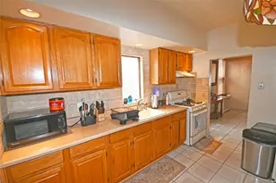 78-23 85th St, Glendale, NY 11385 - Photo 8