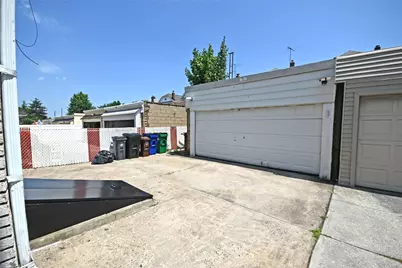 7823 85th Street, Glendale, NY 11385 - Photo 4