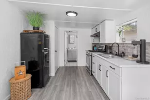 32 Tier St, Bronx, NY 10464 - Photo 8