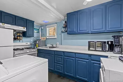 32 Tier Street, Bronx, NY 10464 - Photo 20