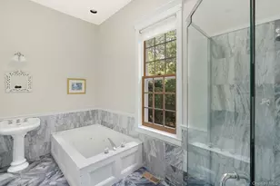 2 Old Hollow Ln, East Hampton, NY 11937 - Photo 16