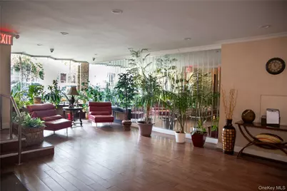 1530 E 8th Street #7B, Brooklyn, NY 11230 - Photo 2