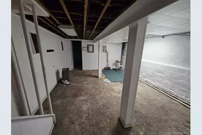 7733 79th Street, Glendale, NY 11385 - Photo 4