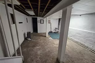 77-33 79th St, Glendale, NY 11385 - Photo 4