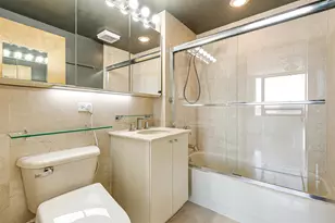 116-24 Grosvenor Ln, Kew Gardens, NY 11415 - Photo 32