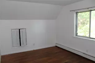 11 Roberts Rd, Shirley, NY 11967 - Photo 10