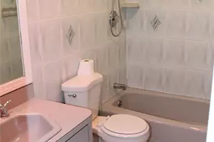 11 Roberts Rd, Shirley, NY 11967 - Photo 8