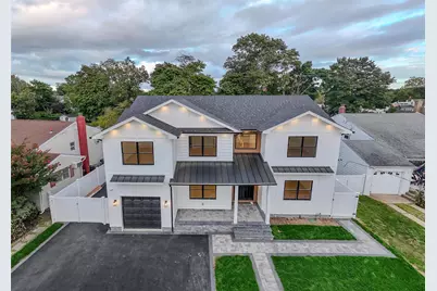 9 Friends Lane, Westbury, NY 11590 - Photo 2