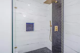 9 Friends Ln, Westbury, NY 11590 - Photo 24