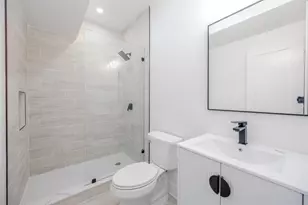 9 Friends Ln, Westbury, NY 11590 - Photo 34