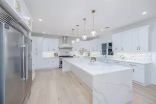 9 Friends Ln, Westbury, NY 11590 - Photo 16