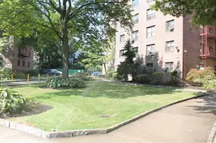 86-70 Francis Lewis Blvd, Queens Village, NY 11427 - Photo 20