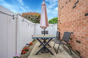 460 Old Town, Port Jefferson, NY 11776 - Photo 16