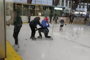 37 Brompton Rd, Great Neck, NY 11021 - Photo 14