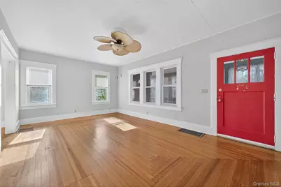 15 Commonwealth Avenue, Middletown, NY 10940 - Photo 6