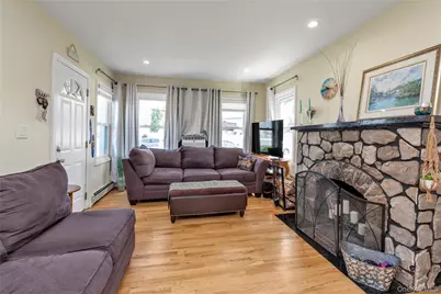 9 Hamilton Avenue, Island Park, NY 11558 - Photo 4