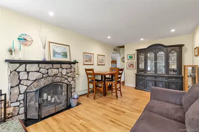 9 Hamilton Avenue, Island Park, NY 11558 - Photo 6