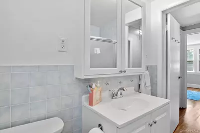 13 Potters Court, Great Neck, NY 11024 - Photo 24