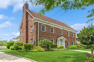 83-24 Edgerton Blvd, Jamaica, NY 11432 - Photo 2