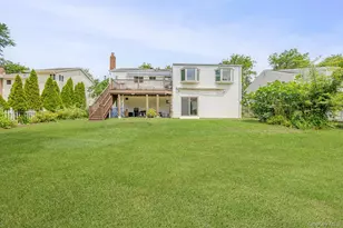 52 North Dr, Manhasset Hills, NY 11040 - Photo 4